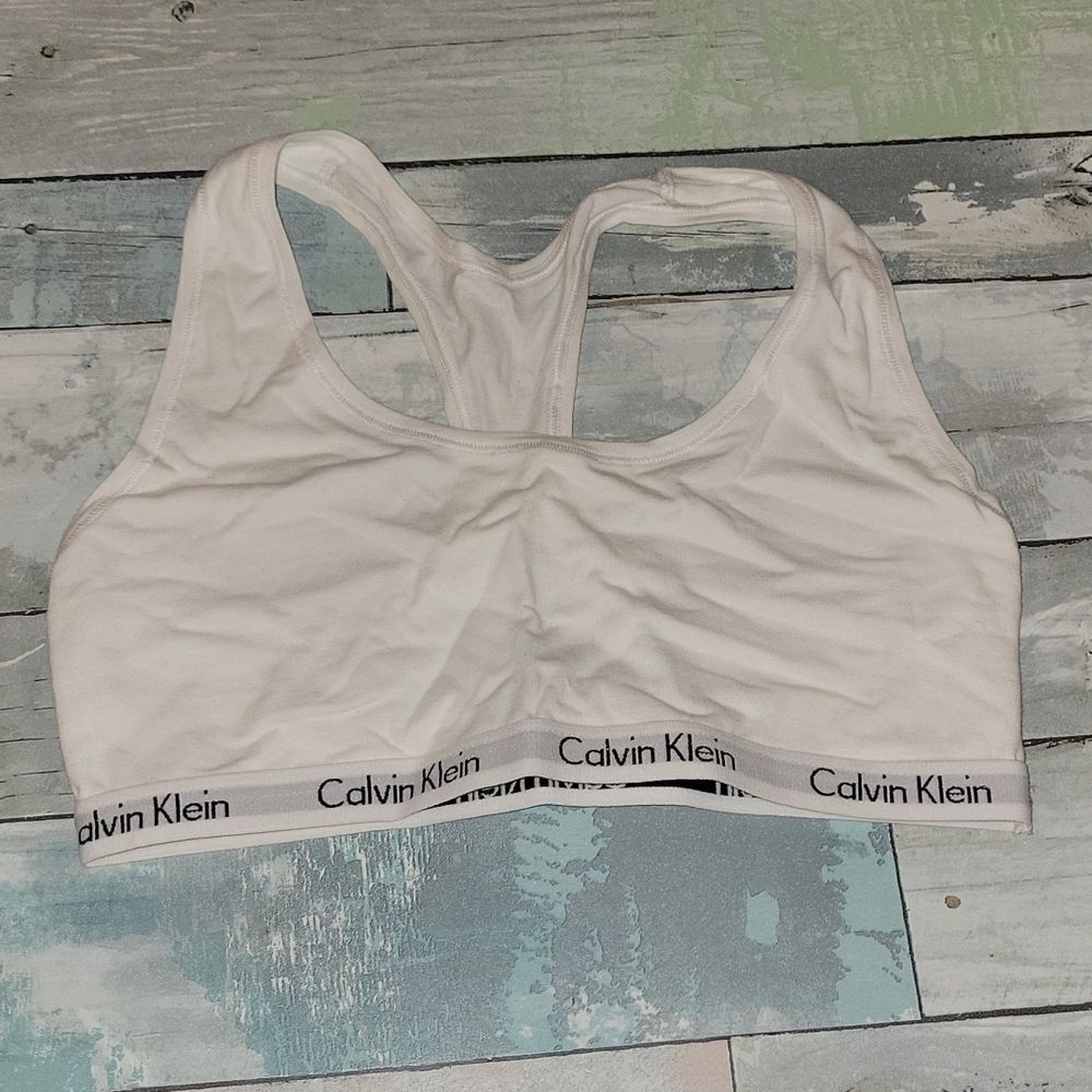 Calvin Klein White Sports Bra sz Small